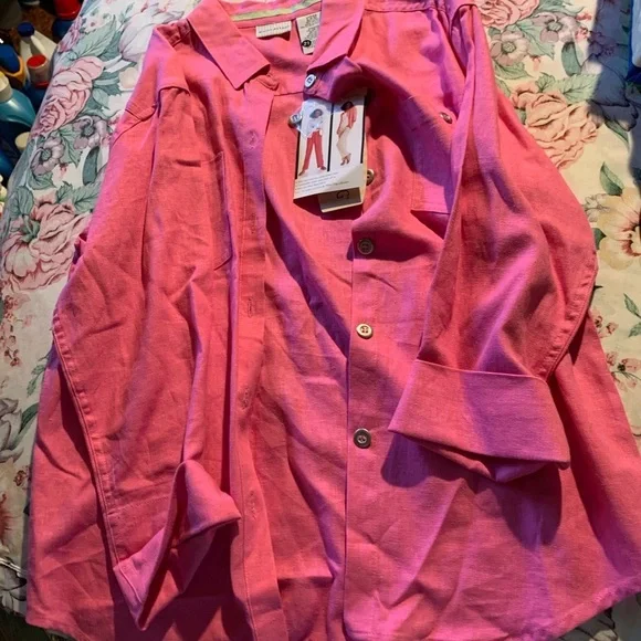 White Stag Vibrant Pink Button-Up Shirt Size Small (4/6) - Picture 1 of 9